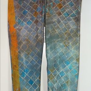 Niyama Sol cropped leggings.